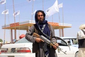 Талибы открыли огонь по митингующим в поддержку флага Афганистана