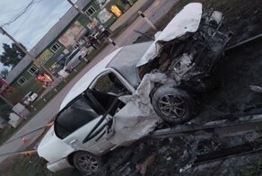 В Иркутской области удирая от полиции, водитель устроил ДТП и погиб