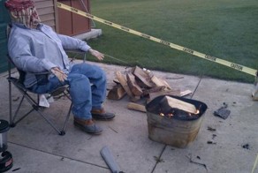 Прикольные декорации на Хэллоуин (9 фото)