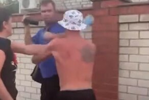 "Убирайся, сволочь!": блогера, снимавшего нарушения торговли и правил ПДД, избили в Архипо-Осиповке