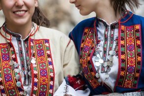 Жизнь наоборот: почему в Болгарии «да» означает «нет»