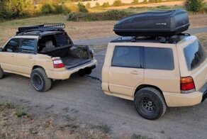Самодельный Subaru Forester с открытым багажником: он продается вместе с подходящим прицепом