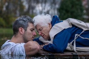 Бабушка и внук стали звездами интернета