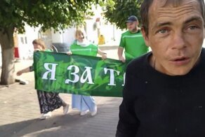 "А я алкоголик из Ельца": пьяненький мужчина чуть не сорвал флешмоб трезвости в Липецке