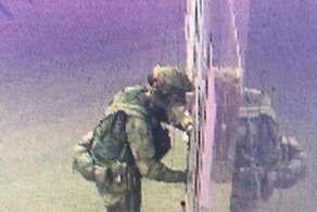 Подозреваемый в убийстве трех человек и нападении на отдел полиции найден и задержан