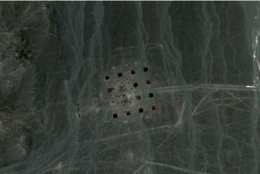 В китайской пустыне найдены гигантские рисунки  (11 фото)