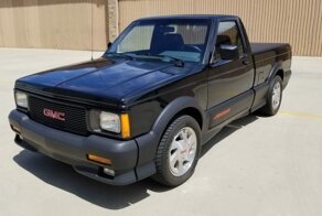 GMC Syclone — один из самых крутых пикапов, выпущенных в 90-х