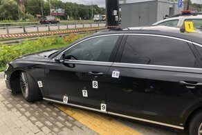 Под Киевом обстреляли машину первого советника президента Зеленского