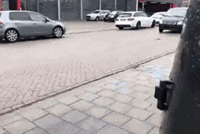 Прикольные гифки с машинами и мотоциклами