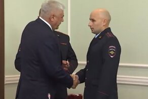 Глава МВД вручил награды полицейским, обезвредившим массового убийцу в Перми