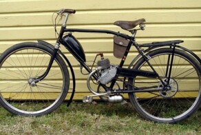 В Советском Союзе у мальчишек было две заветных мечты: стать космонавтом и заполучить мопед