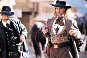 Почему самые опасные ганфайтеры Дикого Запада держали свои револьверы в кобуре задом наперед?