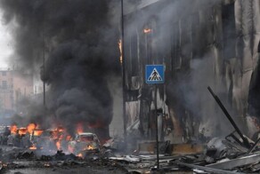 В Милане частный самолет врезался в дом, восемь погибших