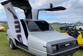 Предполагаемый сын Джона Делориана построил трёхколёсный DMC-12 и попал под суд