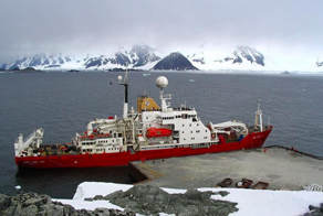 Зачем Украина купила у Британии ледокол, если Арктика далеко, а Чёрное море не замерзает?