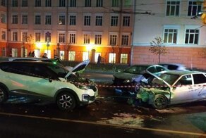 Авария дня. Молодой "гонщик" разбил семь машин в Петрозаводске