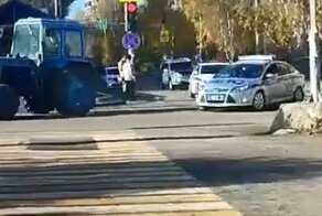 Пьяный тракторист устроил гонки с сотрудниками ДПС