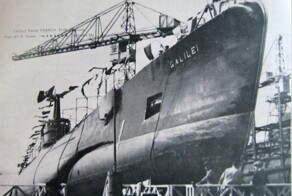 В 1940 году итальянская подлодка вступила в бой с бывшим рыболовным судном. История необычной дуэли