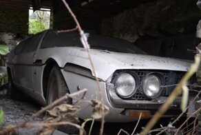 Редкий Lamborghini Espada нашли в британской сельской местности после 30 лет забвения