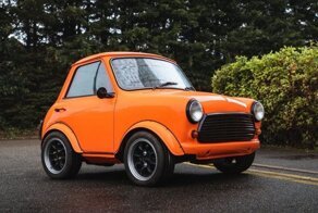 В Вашем районе не хватает парковочных мест? Тогда Вам нужна эта «Мини-коротышка»