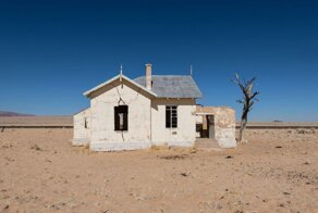 Фотограф заснял, как природа наносит ответный удар человечеству