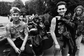 Хипари и панки - бледные поганки: советские молодежные субкультуры в фотографиях