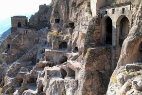 Вардзиа - пещерный монастырь (21 фото)