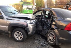 Авария дня. Лихач на «Фокусе» устроил ДТП в Воронеже