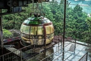 30 прекрасных фотографий заброшенных мест со всего мира