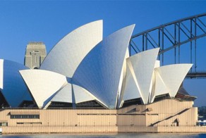 Скрытые возможности сиднейской оперы (7 фото + 1 видео)