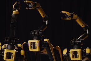 Инженеры Boston Dynamics поздравили группу The Rolling Stones с помощью необычного клипа
