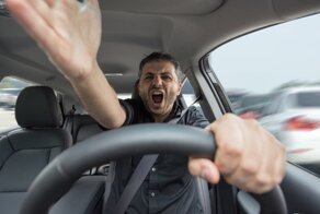 Хамство на дорогах КоАП оценил в 3 тысячи рублей