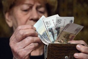 Депутат рассказал, что в казне государства есть деньги для пенсионеров, но их не используют