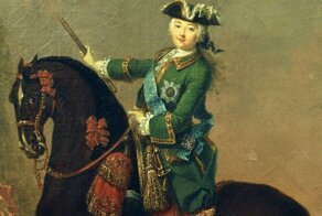 Бал метаморфоз: как российские императрицы заставляли переодеваться мужчин в дам