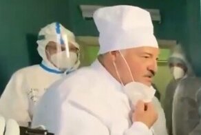Лукашенко в очередной раз снял маску в «красной зоне»