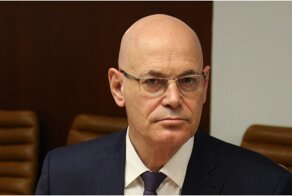Заслуженный врач России сравнил антипрививочников с экстремистами