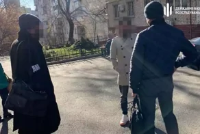 Показавшему Зеленскому средний палец депутату грозит до 5 лет