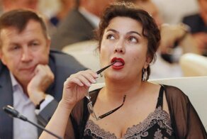 К крымской чиновнице-матершиннице пришли следователи