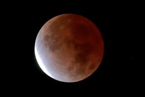 Как выглядело самое долго лунное затмение за 500 лет