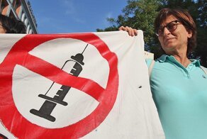 В России начали отлавливать противников вакцинации