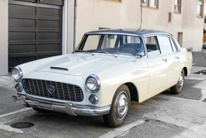 Lancia Flaminia Berlina: машина, в которой хочется ехать медленно