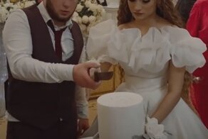 Видео с разрезанием свадебного торта заставило переживать всех