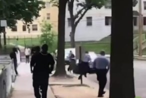 Супер Марио бежит к своей принцессе