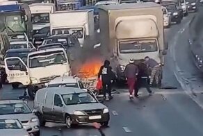 Авария дня. ДТП с пожаром на питерской кольцевой