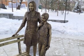 В Хабаровске установили неоднозначную скульптуру