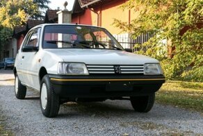 «Капсула времени» из Италии: За 31 год Peugeot 205 проехал 65 километров