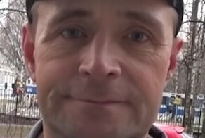 Умный домофон не хочет пускать мужчин в подъезд