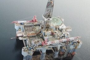 Заброшенная морская буровая платформа: как там всё устроено