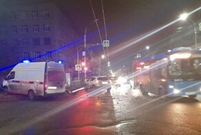 Водитель скорой помощи спешил на вызов и устроил ДТП в Рязани