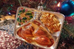 Самые уродливые елочные игрушки со всех концов мира